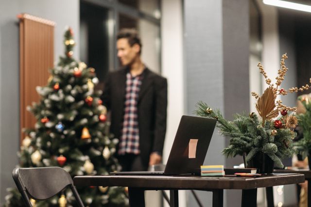 DIY and professionally styled commercial Christmas decorations for UK offices