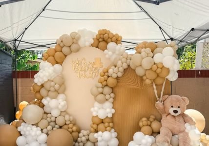 organic-balloon-garland-detail organic-balloon-garland-detail